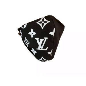 Fashion face mask, LV one side. Black one size